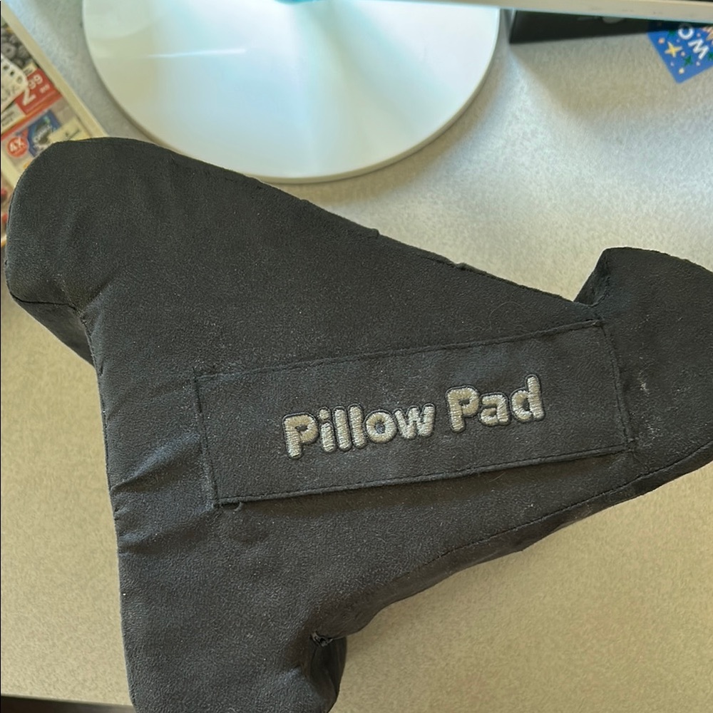 Black Pillow Pad
